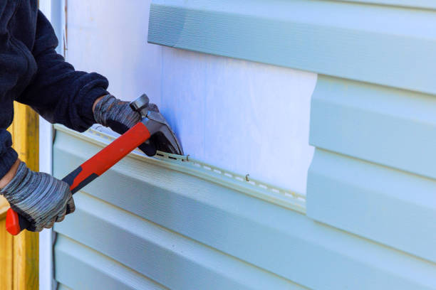 Trusted Emergency Siding Repair service in Phoenix, IL - Creative Siding
